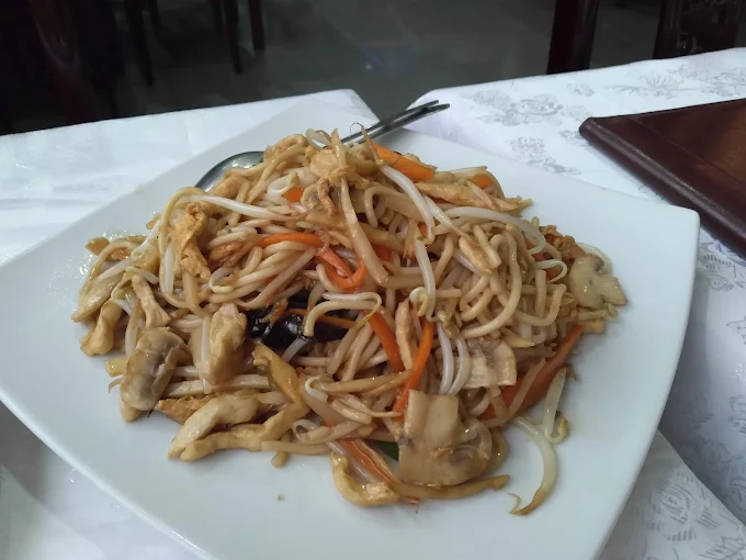 Chau min de massa salteada